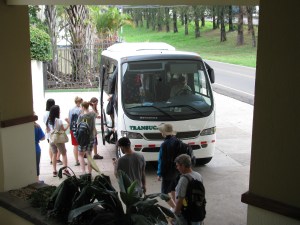 Loading the bus...oh so typico